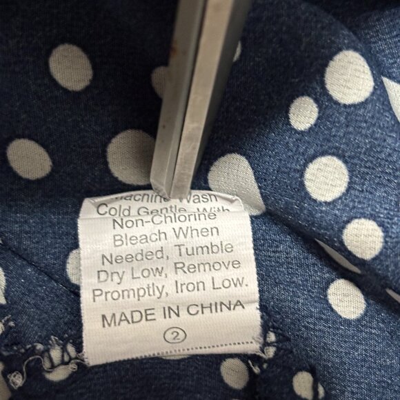 Emery Rose Navy Polka Dot Short Sleeve Top Women’s 1XL Minimalist Classic - Picture 7 of 10